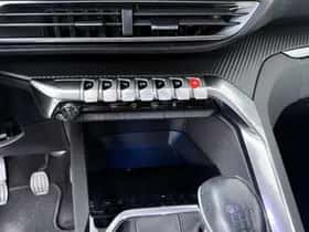 Peugeot 3008 (2021) thumbnail 7