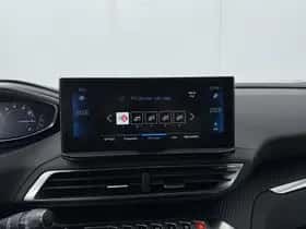 Peugeot 3008 (2021) thumbnail 8