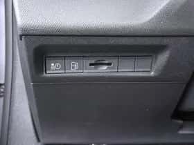 Peugeot 308 (2024) thumbnail 25