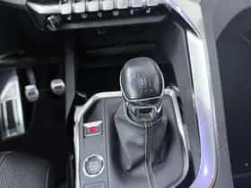 Peugeot 5008 (2022) thumbnail 21