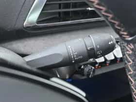 Peugeot 5008 (2022) thumbnail 26