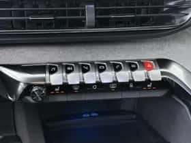 Peugeot 5008 (2022) thumbnail 7