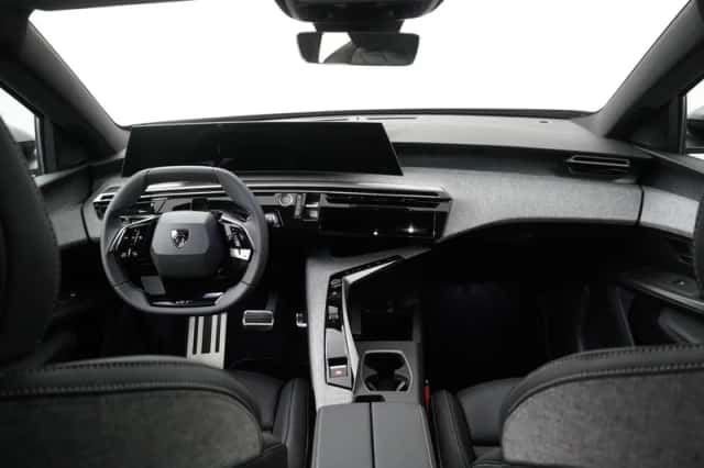 Peugeot 5008 (2026) thumbnail 2