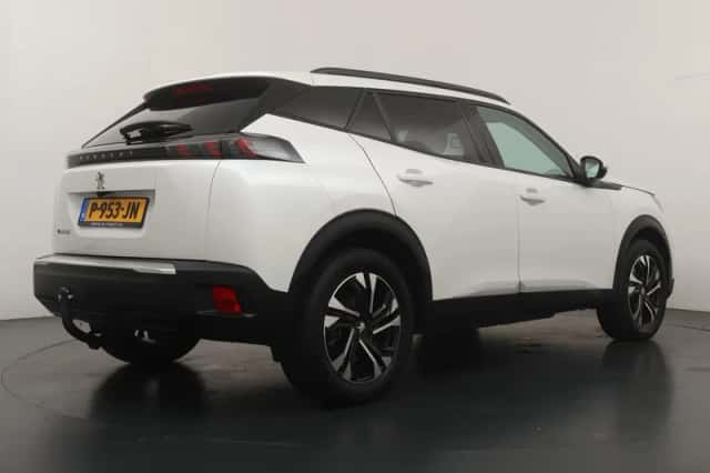 Peugeot e-2008 (2021) thumbnail 2