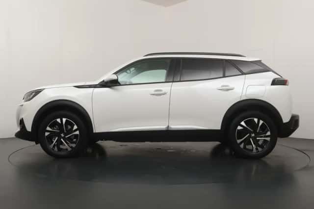Peugeot e-2008 (2021) thumbnail 3