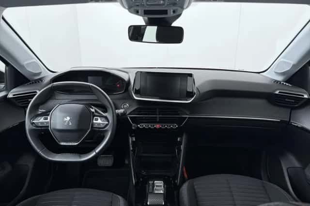 Peugeot e-208 (2023) thumbnail 4