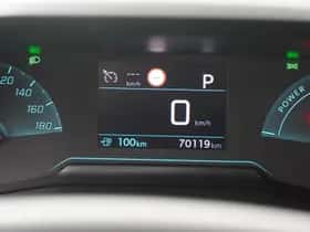 Peugeot e-208 (2023) thumbnail 38