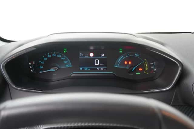 Peugeot e-208 (2023) thumbnail 6