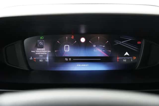 Peugeot 308 (2022) thumbnail 6