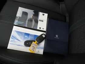 Peugeot 308 (2022) thumbnail 10