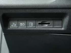 Peugeot 308 (2024) thumbnail 32