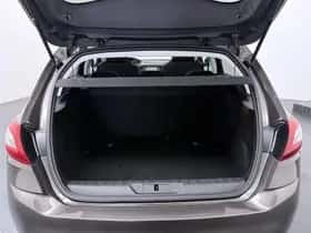 Peugeot 308 (2016) thumbnail 20