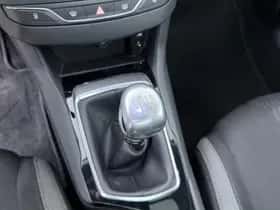 Peugeot 308 (2016) thumbnail 22