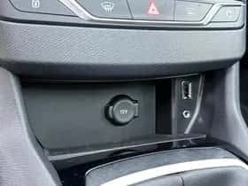 Peugeot 308 (2016) thumbnail 44