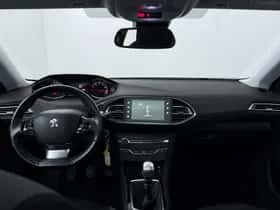 Peugeot 308 (2016) thumbnail 48