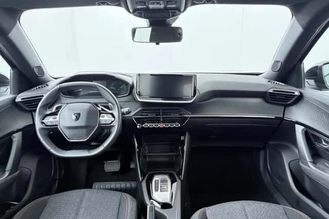 Peugeot 2008 (2025) thumbnail 4