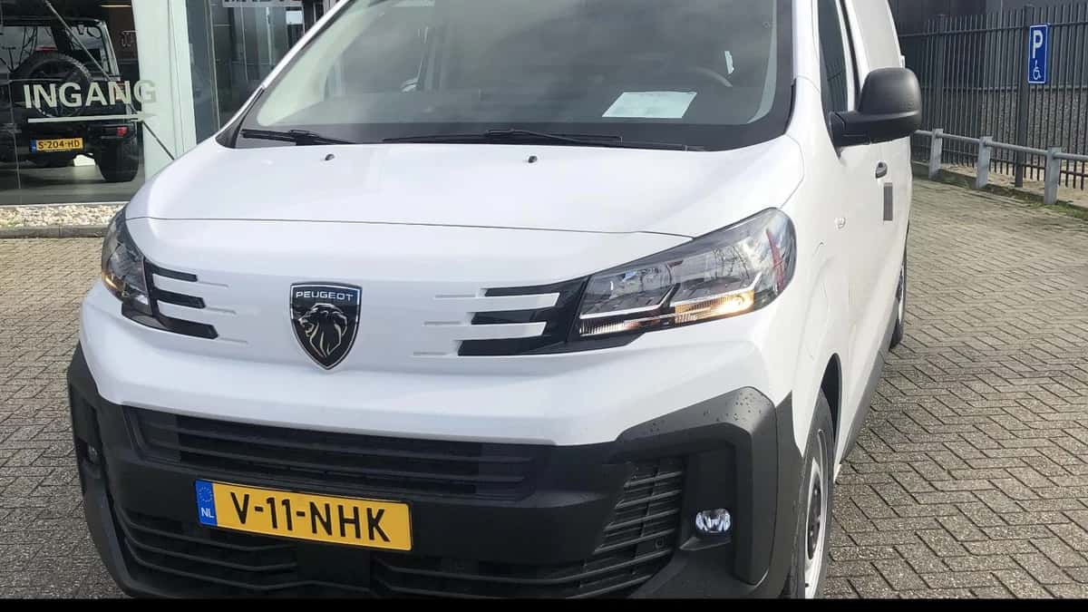 Peugeot E-Expert (2025) — foto 1