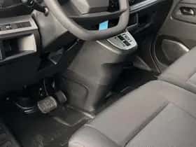 Peugeot E-Expert (2025) thumbnail 2