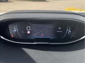 Peugeot 3008 (2018) thumbnail 14