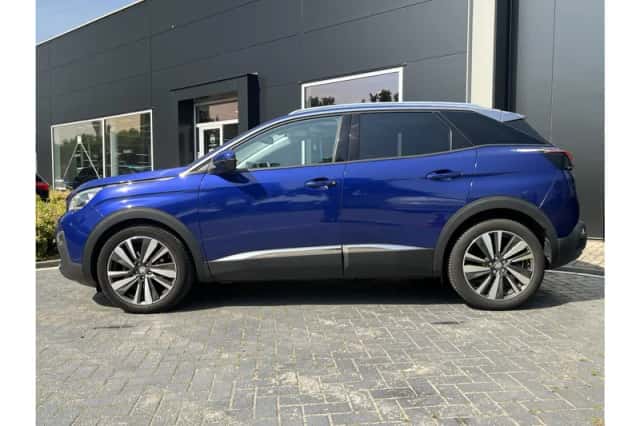 Peugeot 3008 (2017) thumbnail 5