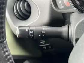 Peugeot 108 (2021) thumbnail 13