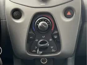 Peugeot 108 (2021) thumbnail 19