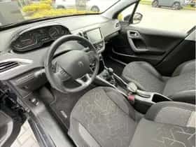 Peugeot 2008 (2019) thumbnail 12