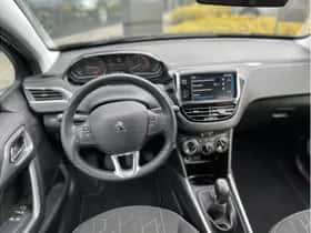 Peugeot 2008 (2019) thumbnail 3