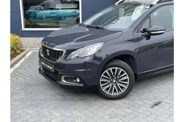 Peugeot 2008 (2019) thumbnail 5