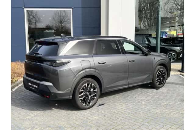 Peugeot 5008 (2025) thumbnail 2