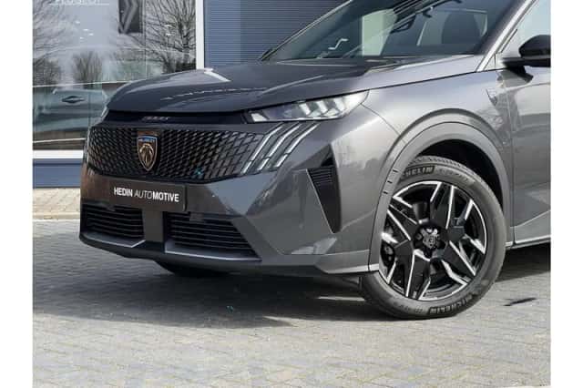 Peugeot 5008 (2025) thumbnail 6