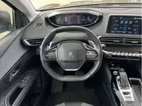 Peugeot 3008 (2021) thumbnail 3