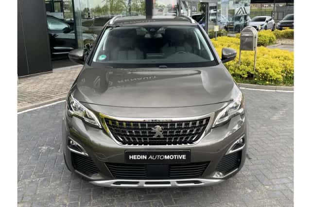 Peugeot 3008 (2021) thumbnail 5