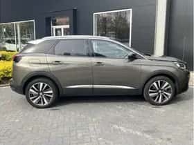Peugeot 3008 (2021) thumbnail 6