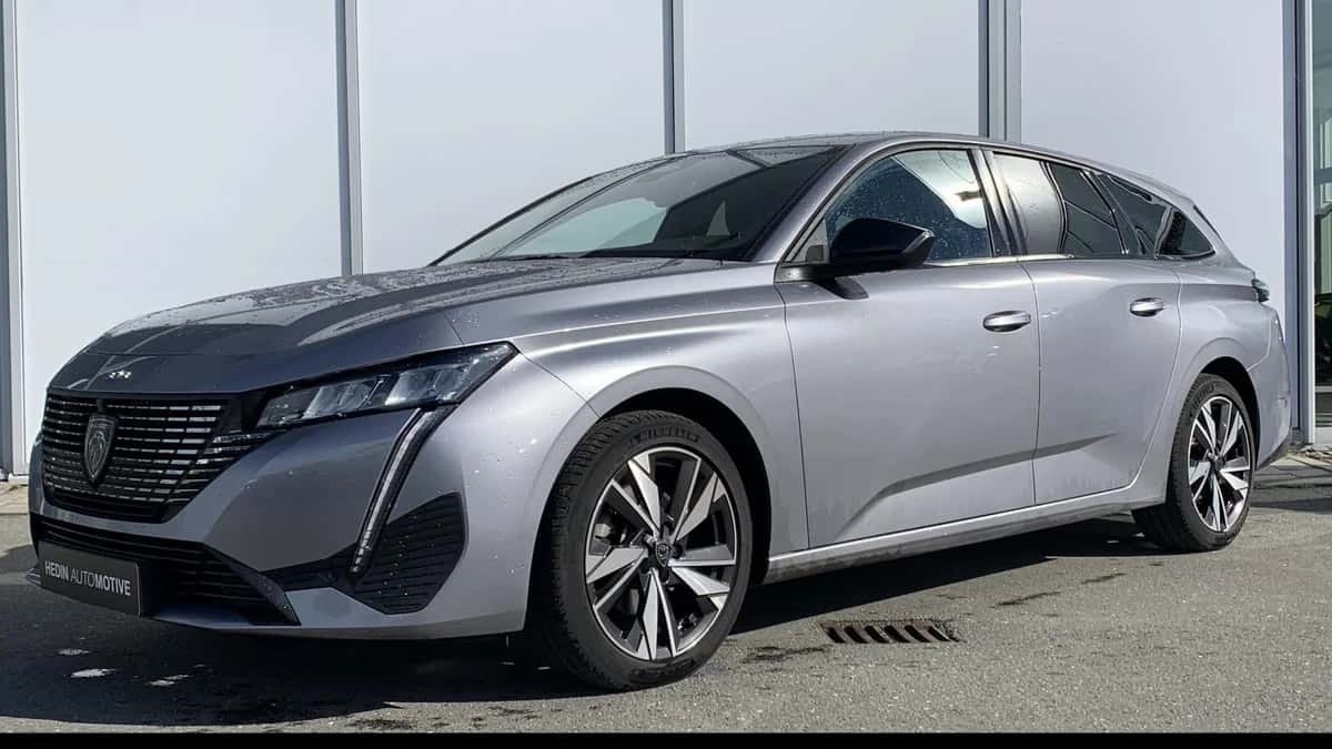 Peugeot 308 (2022) — foto 1