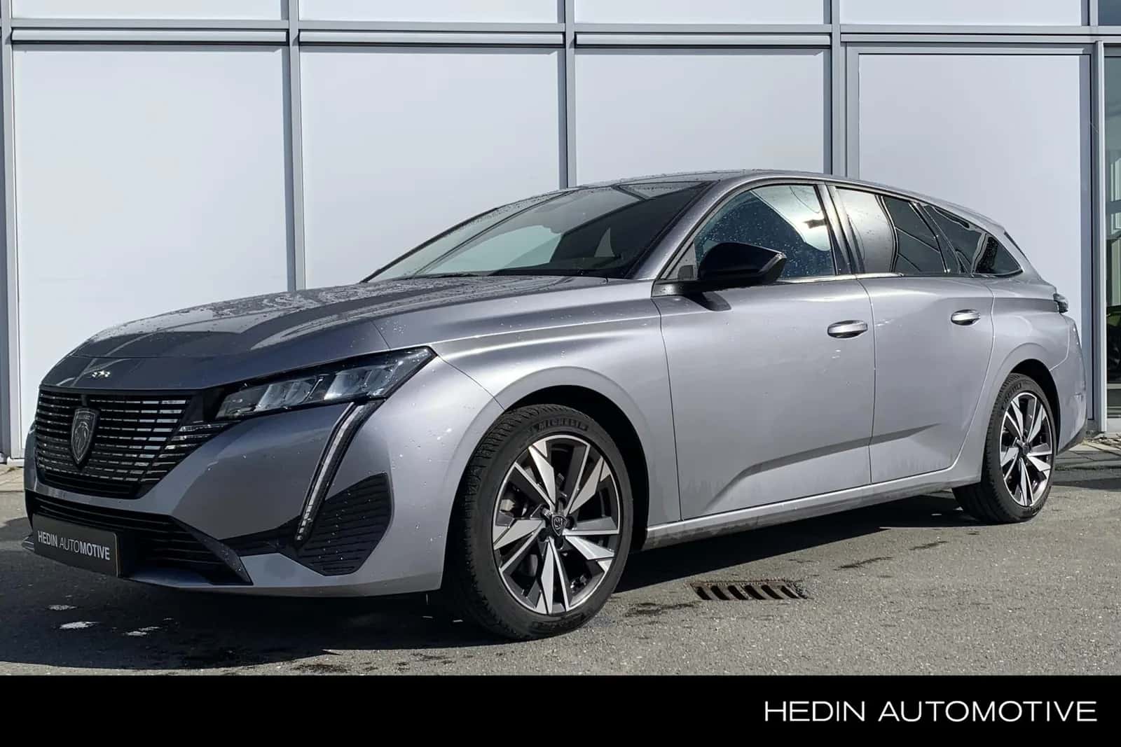 Peugeot 308 (2022) — foto 1