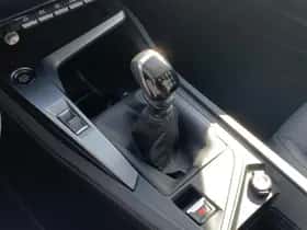 Peugeot 308 (2022) thumbnail 12