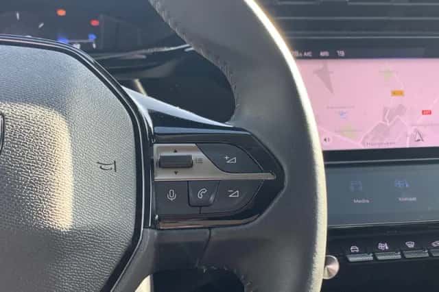 Peugeot 308 (2022) thumbnail 19