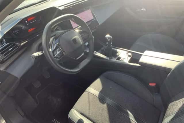 Peugeot 308 (2022) thumbnail 5