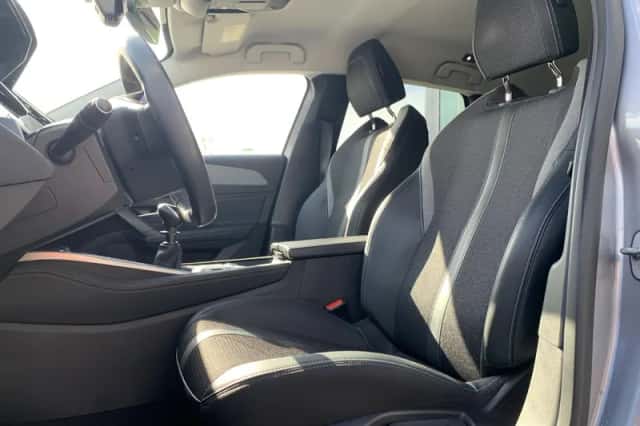 Peugeot 308 (2022) thumbnail 6