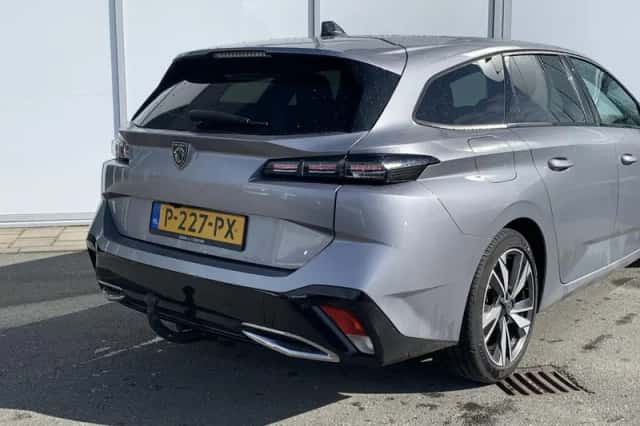 Peugeot 308 (2022) thumbnail 8