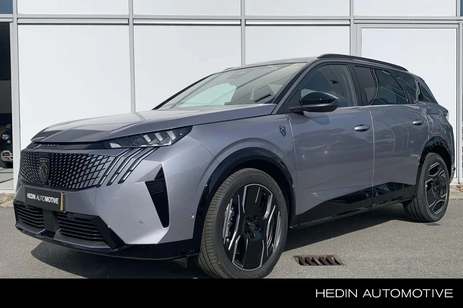 Peugeot E-5008 (2025) — foto 1