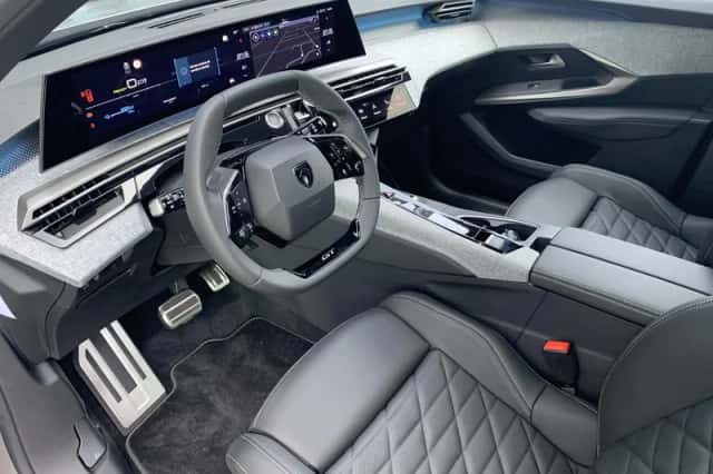 Peugeot E-5008 (2025) thumbnail 3