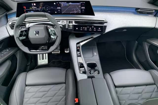 Peugeot E-5008 (2025) thumbnail 4