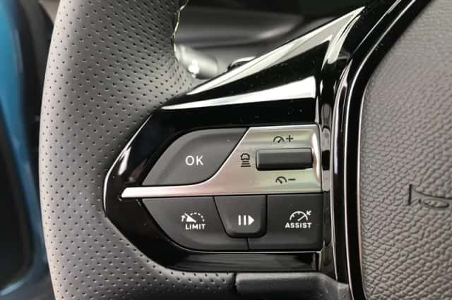 Peugeot 408 (2025) thumbnail 18