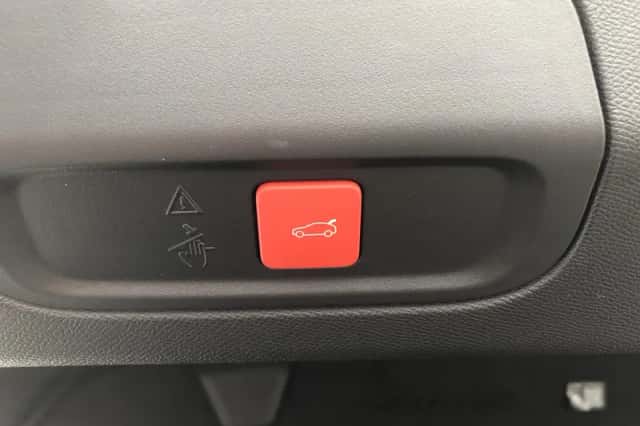 Peugeot 408 (2025) thumbnail 28