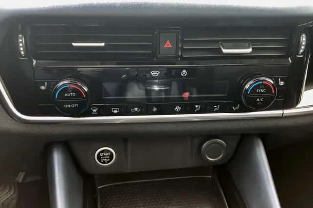 Nissan Qashqai (2021) thumbnail 14
