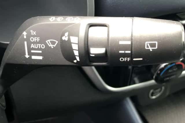 Nissan Qashqai (2021) thumbnail 16