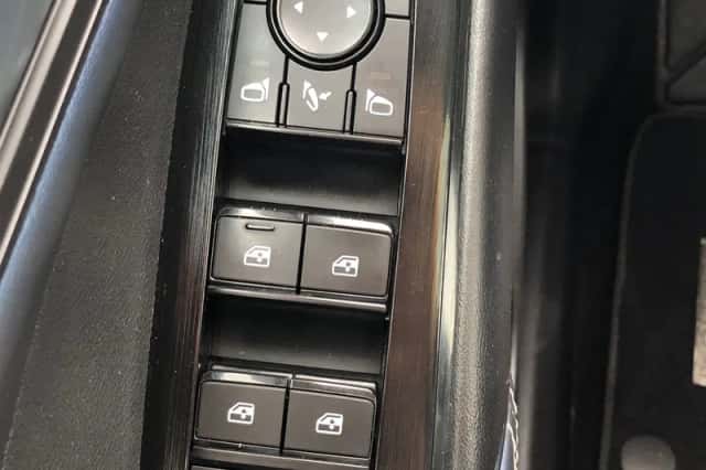 Nissan Qashqai (2021) thumbnail 17