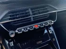 Peugeot 2008 (2023) thumbnail 15